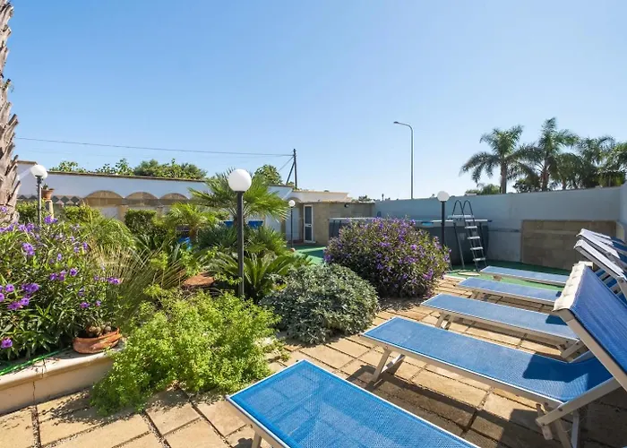 Tritone In Luxury With Shared Pool * Torre Lapillo