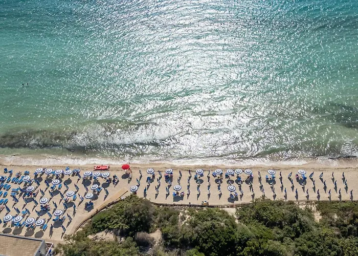 Tritone In Luxury With Shared Pool * Torre Lapillo