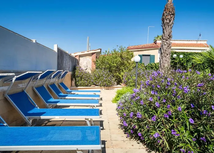 Tritone In Luxury With Shared Pool * Torre Lapillo