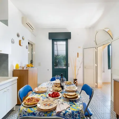 Tritone In Luxury With Shared Pool