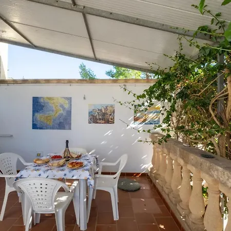 Tritone In Luxury With Shared Pool Torre Lapillo