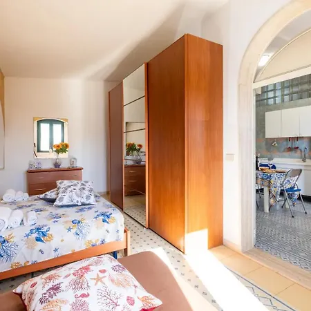 Tritone In Luxury With Shared Pool * Torre Lapillo