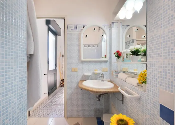 度假居 Tritone In Luxury With Shared Pool 托雷拉皮罗