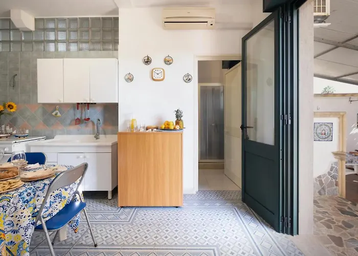 度假居 Tritone In Luxury With Shared Pool